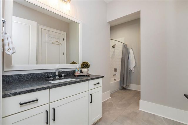 130 Von Lake Drive, Milton, GA 30004