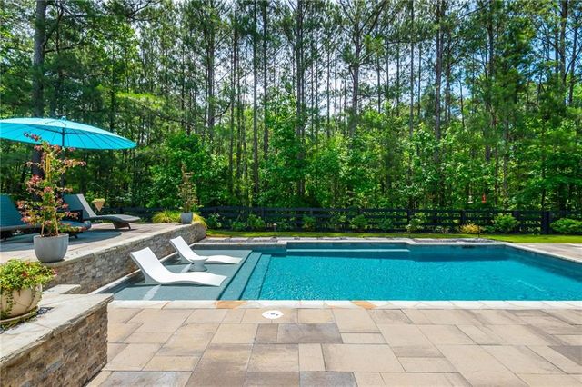 130 Von Lake Drive, Milton, GA 30004