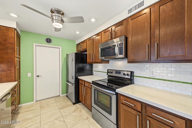 9121 W LONG HILLS Drive, Sun City, AZ 85351