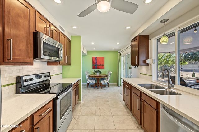 9121 W LONG HILLS Drive, Sun City, AZ 85351
