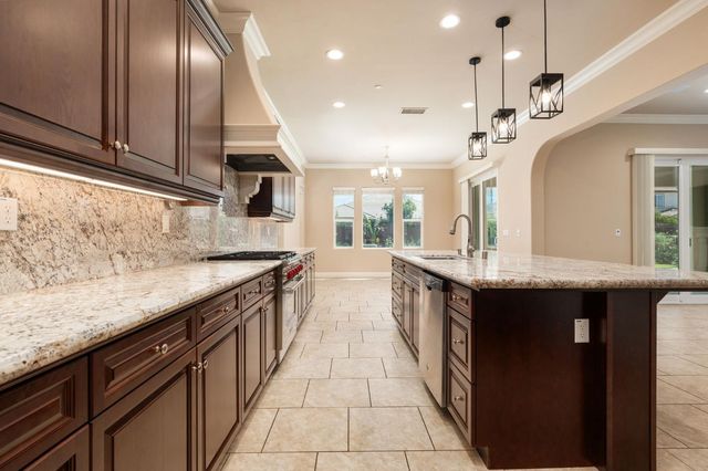 3264 Quincy Avenue, Clovis, CA 93619