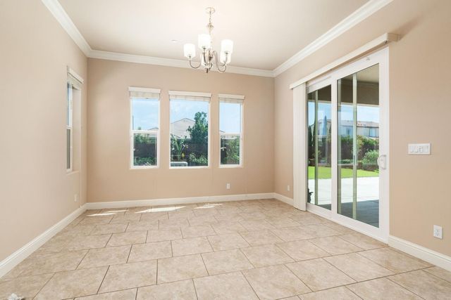 3264 Quincy Avenue, Clovis, CA 93619