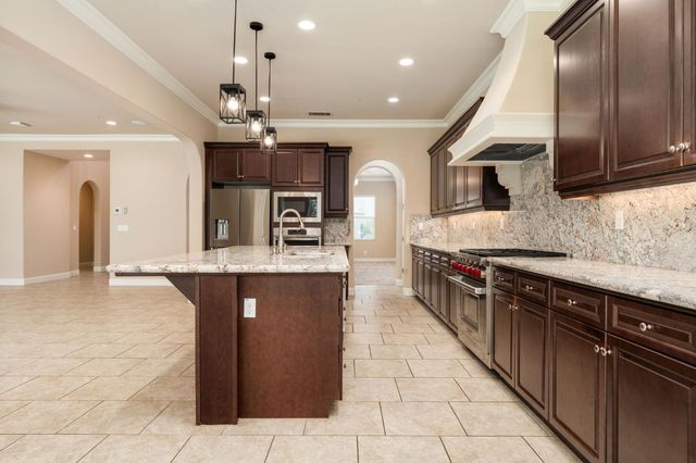 3264 Quincy Avenue, Clovis, CA 93619