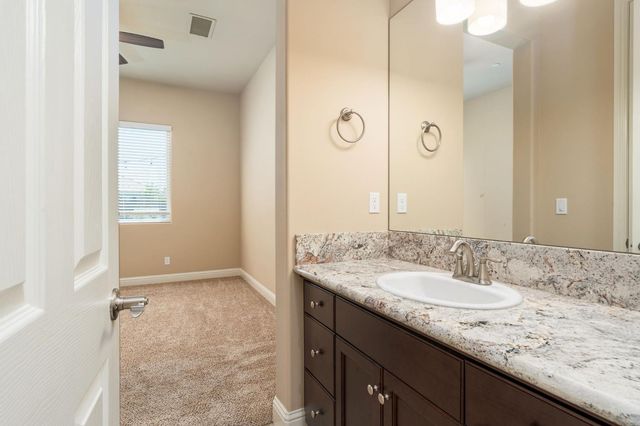 3264 Quincy Avenue, Clovis, CA 93619
