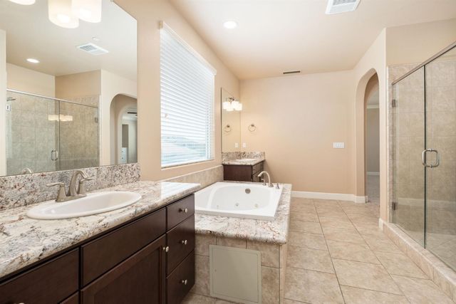 3264 Quincy Avenue, Clovis, CA 93619