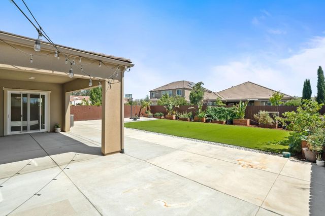 3264 Quincy Avenue, Clovis, CA 93619