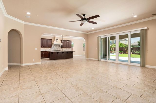 3264 Quincy Avenue, Clovis, CA 93619