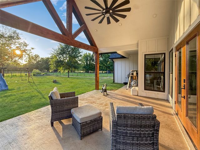 3235 N Fm 312, Winnsboro, TX 75494