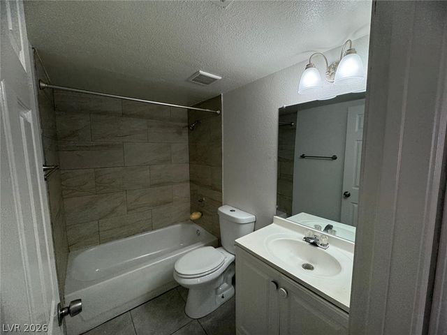 2732 Alicialynn Way A, Las Vegas, NV 89121