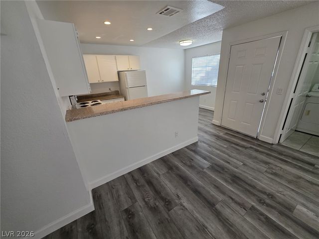 2732 Alicialynn Way A, Las Vegas, NV 89121