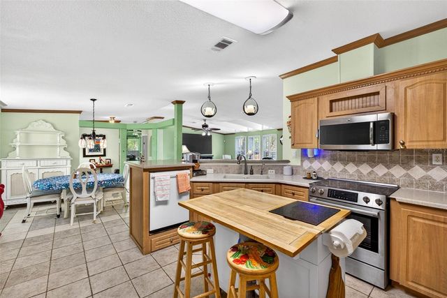 3308 24TH AVENUE SE, Ruskin, FL 33570