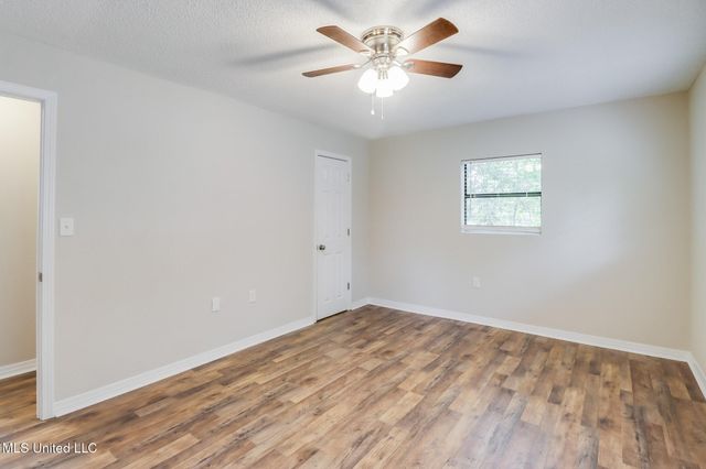 6909 Elder Ferry Road, Moss Point, MS 39563