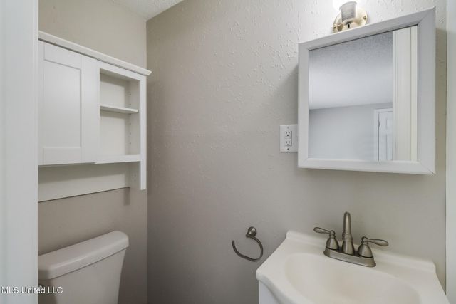 6909 Elder Ferry Road, Moss Point, MS 39563
