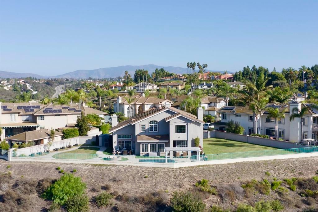 Image 1 of property listing at 454 Acero Pl, Chula Vista, CA 91910