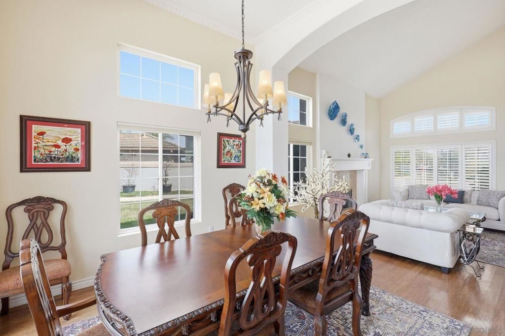 Image 21 of property listing at 454 Acero Pl, Chula Vista, CA 91910