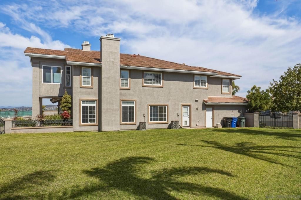 Image 31 of property listing at 454 Acero Pl, Chula Vista, CA 91910