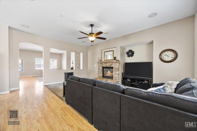 11213 Vista Del Christo Drive, Bakersfield, CA 93311