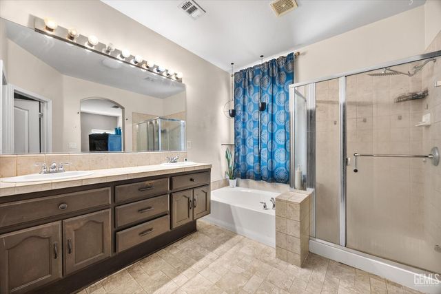 11213 Vista Del Christo Drive, Bakersfield, CA 93311