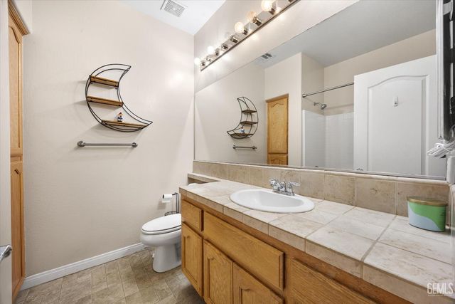 11213 Vista Del Christo Drive, Bakersfield, CA 93311