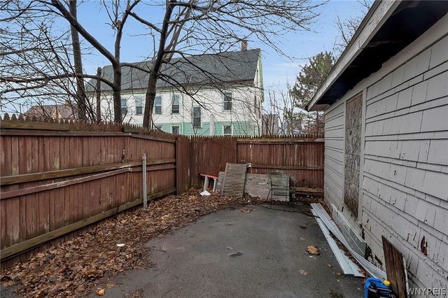 408 East Utica Street N, Buffalo, NY 14208