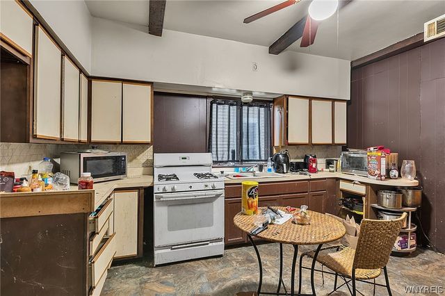 408 East Utica Street N, Buffalo, NY 14208