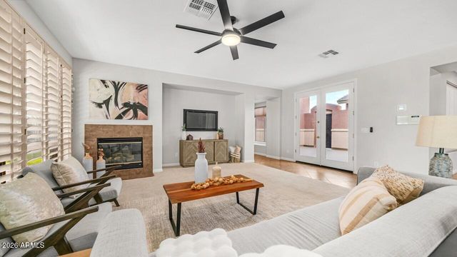 2331 W TWAIN Drive, Anthem, AZ 85086