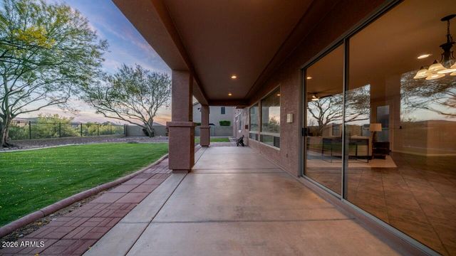 2331 W TWAIN Drive, Anthem, AZ 85086