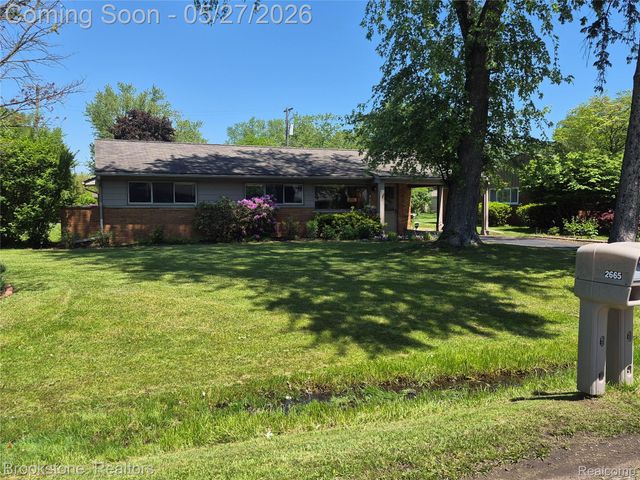 2664 Penna Drive, West Bloomfield Charter Township, MI 48324