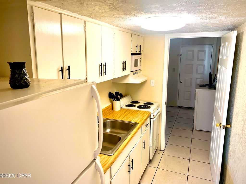 Image 5 of property listing at 15617 front beach 112, Panama City Beach, FL 32413