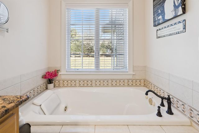 3023 Wellington Drive, Cedar Falls, IA 50613