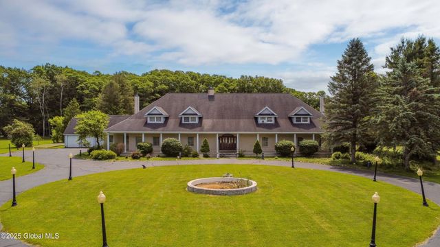 9 University Place, Amsterdam, NY 12010