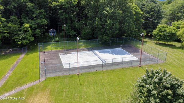 9 University Place, Amsterdam, NY 12010