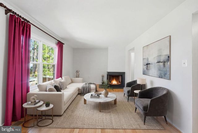 6404 BLARNEY STONE CT, Springfield, VA 22152