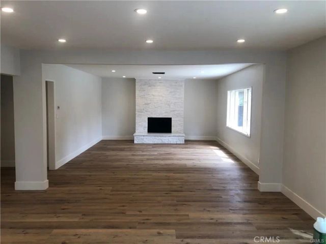 23142 Dolorosa, Woodland Hills, CA 91367