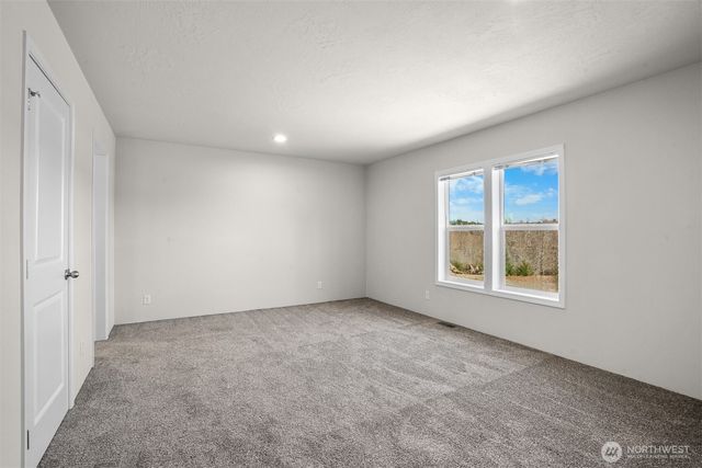 11 W Highland Y Road, Shelton, WA 98584