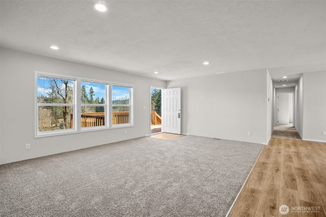 11 W Highland Y Road, Shelton, WA 98584