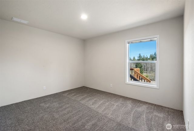 11 W Highland Y Road, Shelton, WA 98584