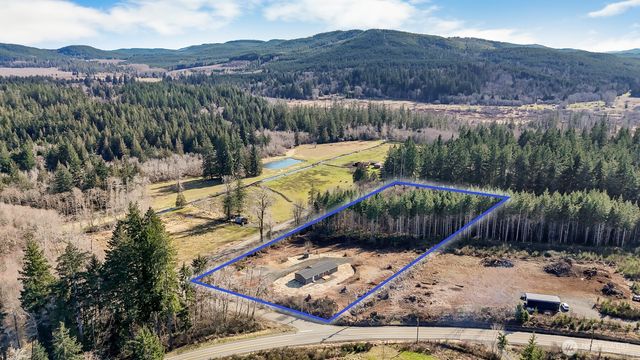 11 W Highland Y Road, Shelton, WA 98584