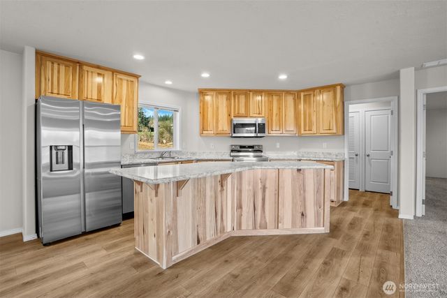 11 W Highland Y Road, Shelton, WA 98584