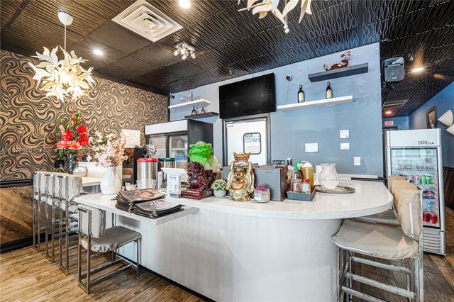 16772 sw 88 st, Miami, FL 33196