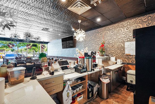 16772 sw 88 st, Miami, FL 33196