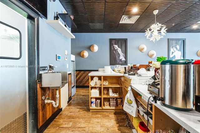 16772 sw 88 st, Miami, FL 33196