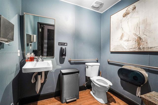 16772 sw 88 st, Miami, FL 33196