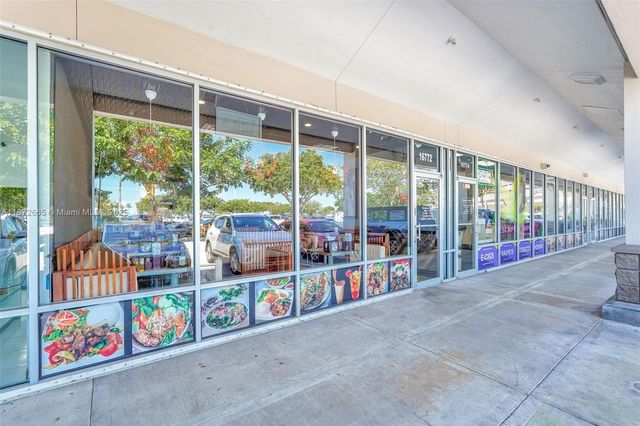 16772 sw 88 st, Miami, FL 33196