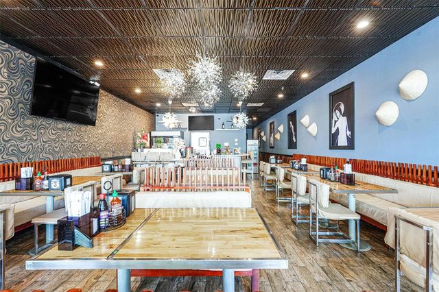 16772 sw 88 st, Miami, FL 33196