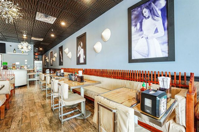 16772 sw 88 st, Miami, FL 33196