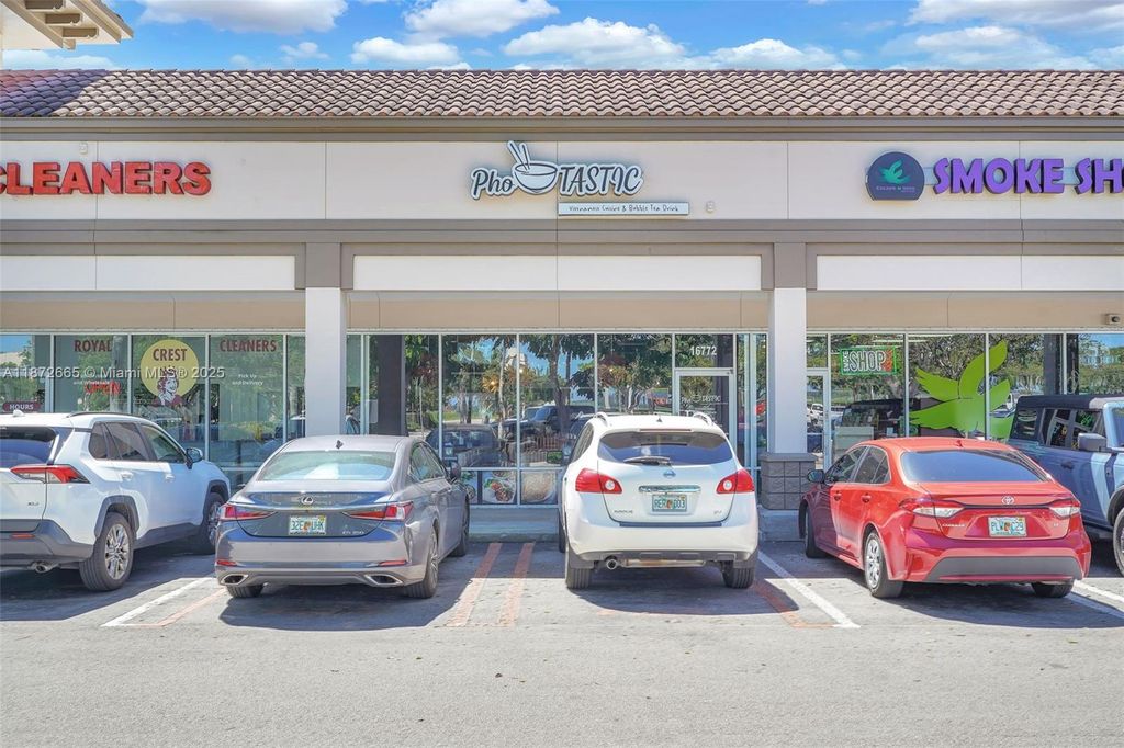 16772 sw 88 st, Miami, FL 33196