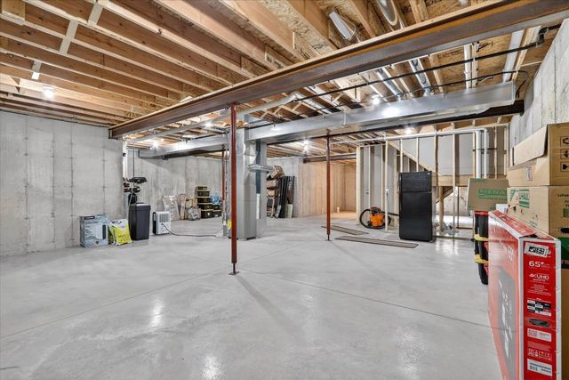 3751 Newcastle Drive, Janesville, WI 53546