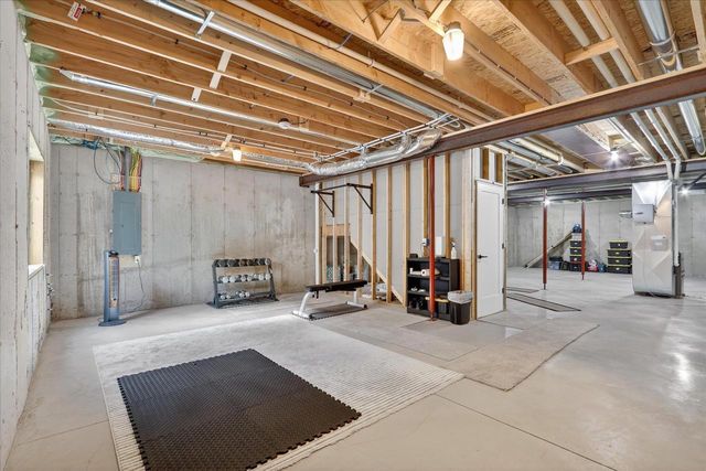 3751 Newcastle Drive, Janesville, WI 53546