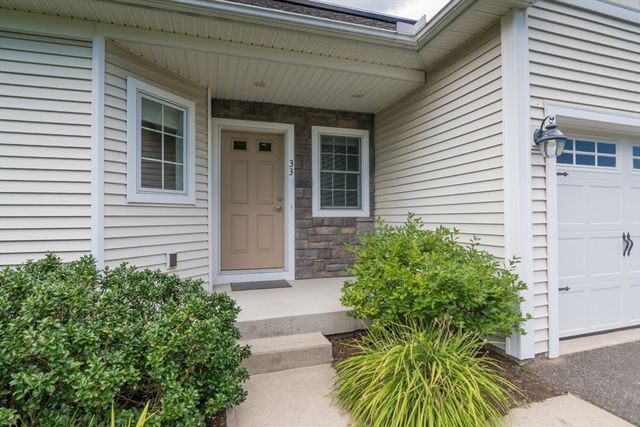 20 Bridge Rd 33, Northampton, MA 01062